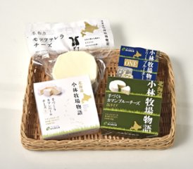 【北海道直送】 新札幌乳業 北海道小林牧場物語手作りチーズセット 【全国送料込】(沖縄・離島除く)の画像