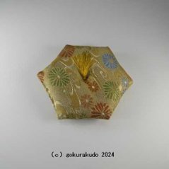 小菊綴れ六角布団　3.5寸の画像