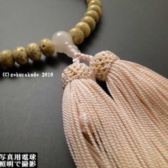 女性用略式数珠 星月菩提樹みかん玉 ローズクオーツ入 正絹頭付房ピンク色画像