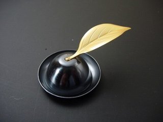 ローソク消し 木の葉 sの画像