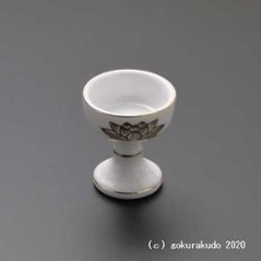 仏飯器・ブッキ（ご飯の入れ物）陶器製 白地金蓮絵（中） の画像