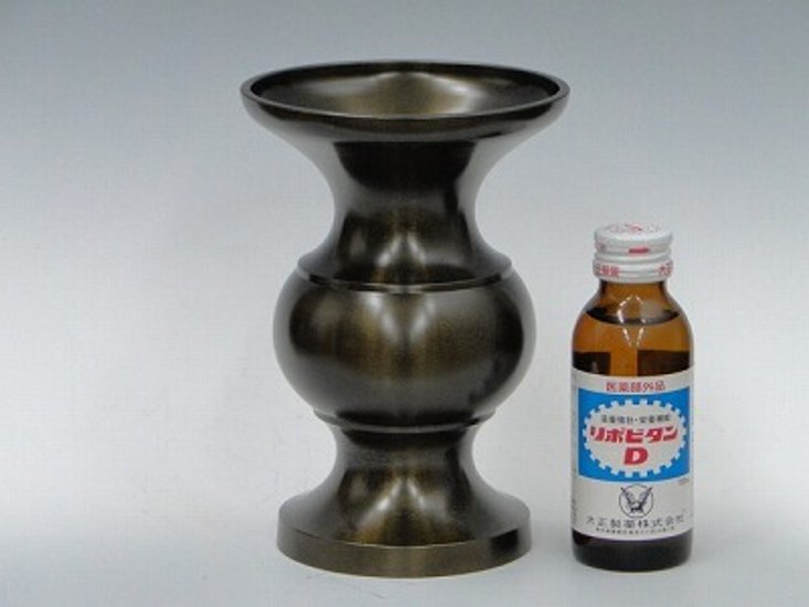 丸型花立て（色付き）　5.5寸 画像