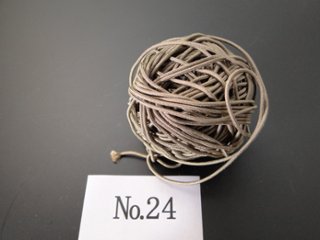 数珠用正絹紐24番（グレーっぽい茶色）　1ｍ当たりの画像