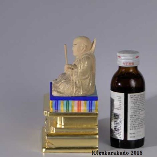 日蓮聖人像 2寸 檜 金箔台座（国産）画像