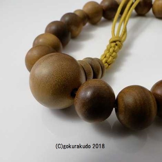 数珠ブレス 主玉10mm 総白檀 紐房仕立て画像