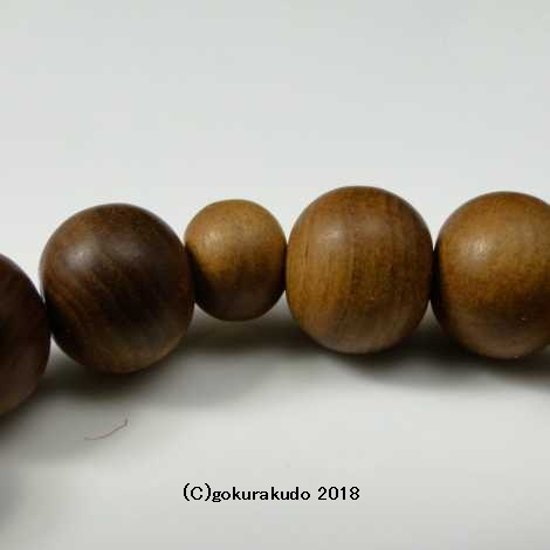 数珠ブレス 総白檀 主玉10mm玉画像