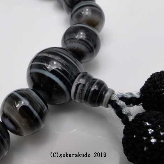 数珠 男性用 総黒縞メノウ 主玉22個入り ２色正絹頭付房画像