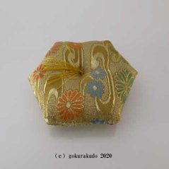 小菊綴れ六角布団　2.5寸画像