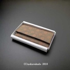 数珠入れ 正絹 名物裂 波に梅鉢（濃い茶系色）画像