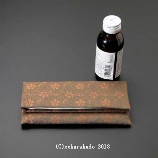 数珠入れ 正絹 名物裂 波に梅鉢（濃い茶系色）画像