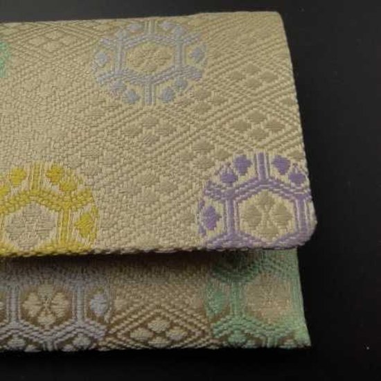 正絹２つ折り数珠入れ 白っぽい金茶地G-nh2画像