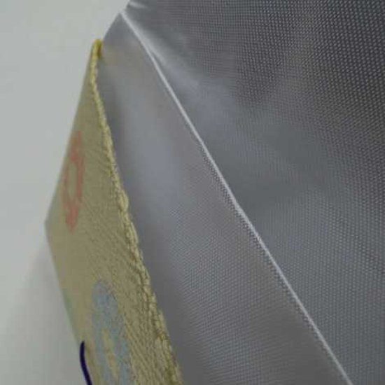正絹２つ折り数珠入れ 白っぽい金茶地G-nh2画像