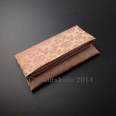 数珠入れ 正絹 名物裂 唐花（淡い朱色系）Hの画像