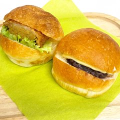 おむすびパン　甘辛セット（カレーコロッケ＆あんバター）の画像