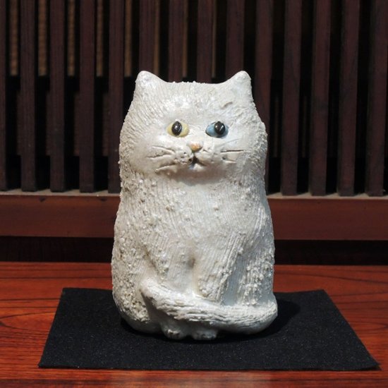 信楽焼　オッドアイねこ　大画像