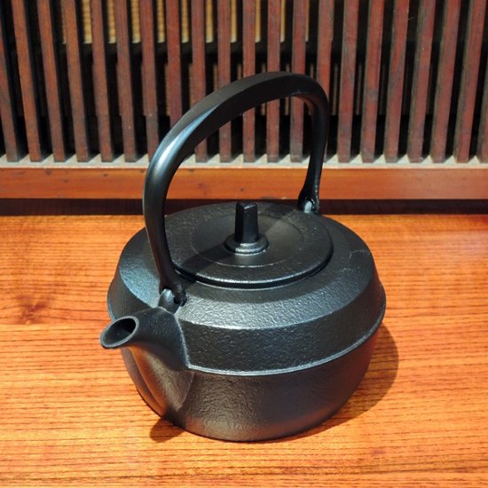 岩鋳　南部鐵器　鉄瓶　ケトルバウム　黒焼付　1.1ℓ画像