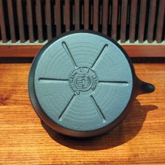 岩鋳　南部鐵器　鉄瓶　ケトルバウム　黒焼付　1.1ℓ画像