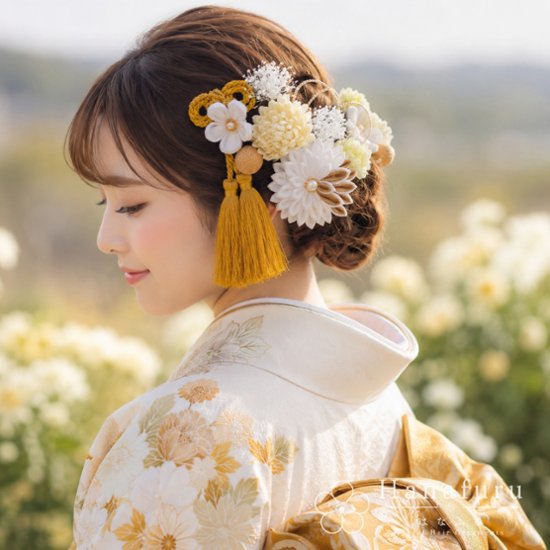 つまみ細工髪飾り 華ダリア  白 ゴールド｜成人式 卒業式 結婚式 和装画像
