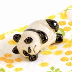 豆屋　箸置き（パンダ　横　うでまくら）の画像