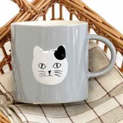 松尾ミユキ　マグ（Embossed cat face）GYの画像