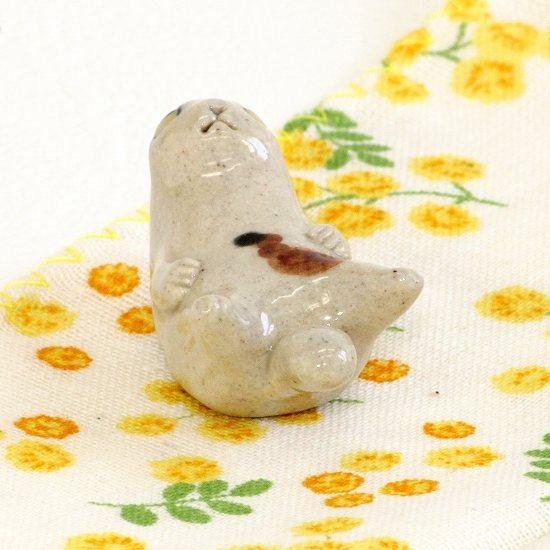 豆屋　箸置き（ねこ　あお向け両足あげ　ミケ濃茶）画像