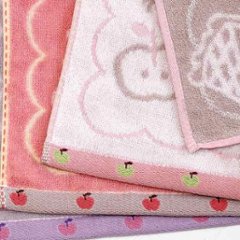 GuGu World タオルハンカチ（猫とアップル）画像