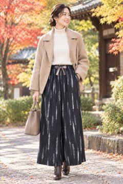 和柄ワイドパンツ　[時雨 黒]　日本製の画像