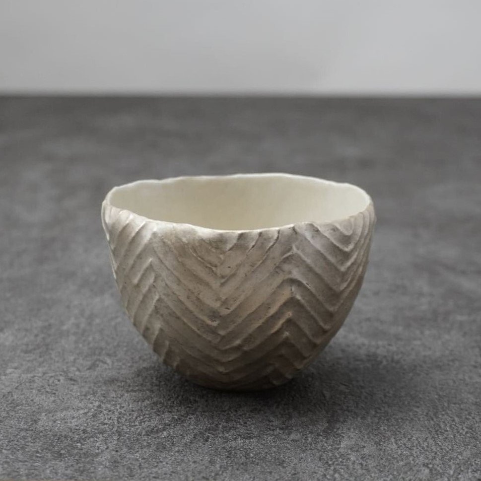 今井兵衛 旅持ち茶碗 ゼブラ銀彩 内側白色｜創作品モール あるる