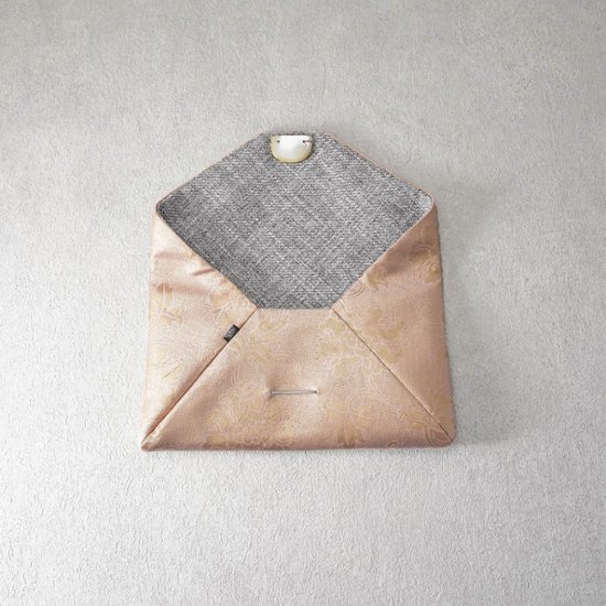 数寄屋袋35　二重蔓牡丹唐草文画像