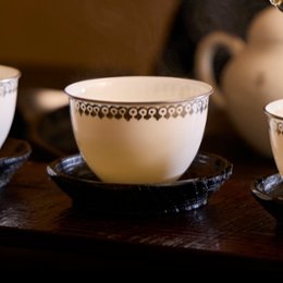 嘉門工藝オリジナル茶杯＋村瀬治兵衛茶托　１客組の画像