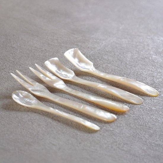 白蝶貝カトラリーセット５本組　桐箱入り画像