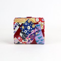 牛革エナメル加工 二つ折れ財布画像
