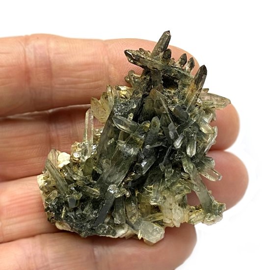 天然石  ガネーシュヒマール産 ヒマラヤ水晶 クラスター  クローライトINクォーツ  限定品 955画像