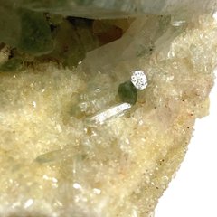 天然石  ヒマラヤ水晶　クラスター クローライトINクォーツ 原石（993）水晶原石画像