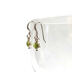 天然石 ペリドット ピアス  (25118)  ハンドメイド  シルバー磨き用布付画像