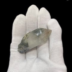 天然石  ガネーシュヒマール産  ヒマラヤ水晶 クラスター  クローライトINクォーツ（2645）プレート付き画像