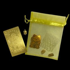 おまけ付き☆ 開運金運財運アップ ｢ 飛躍馬開運護符カード 黄金招き猫  金銭亀 白蛇抜け殻 ゴールドルチルさざれ石  オーガンジー袋」お任せ6点セット画像