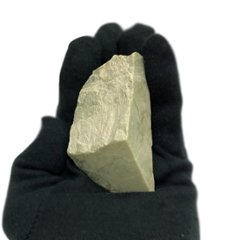 天然石 糸魚川翡翠 原石  (2696) ジェイダイト 国産鉱物　画像
