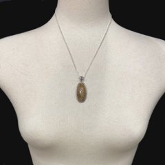 天然石  ルチルクォーツ ペンダント ネックレス (26114) シルバー磨き用布付画像