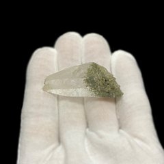 天然石  ガネーシュヒマール産  ヒマラヤ水晶 クラスター  クローライトINクォーツ（26121）画像