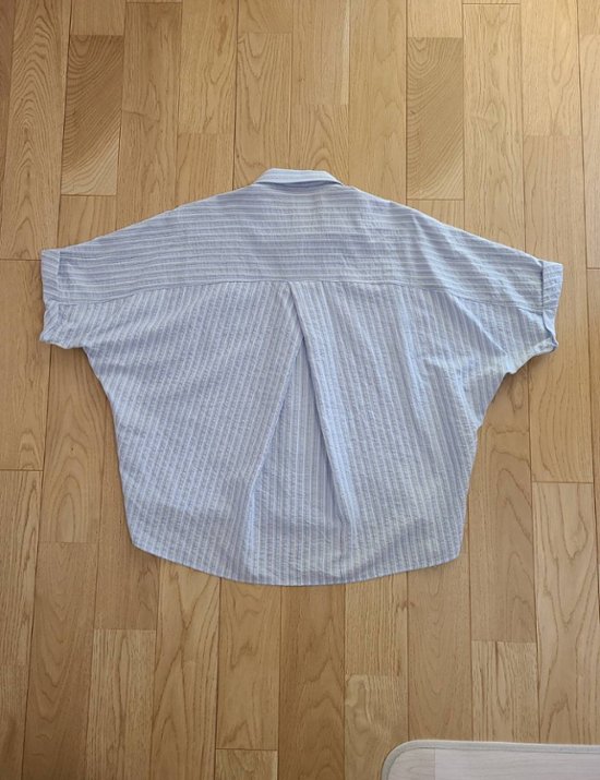 半袖ブラウス画像