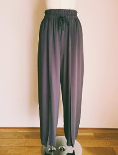 ワイドパンツの画像