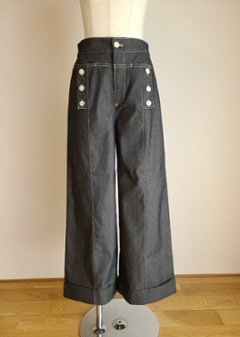 ワイドパンツの画像