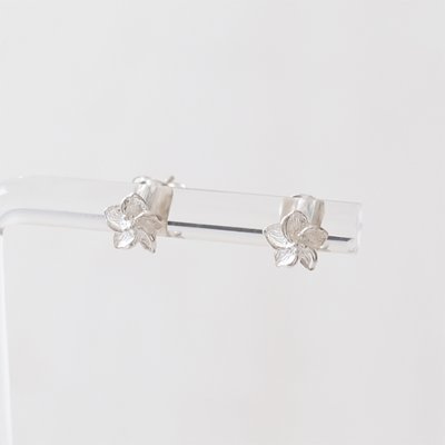 桜モチーフのSILVER925ピアスの画像