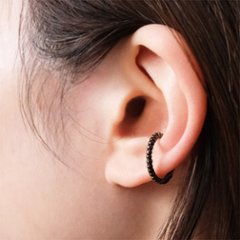 小さなビーズのイヤカフ画像