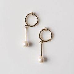 コットンパールとパーのフープイヤリングの画像