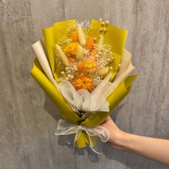 ドライフラワーおまかせ花束 Mサイズ オレンジ系画像