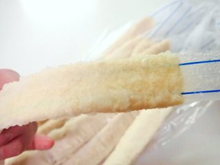 [業務用]豚腸【プラスチックガイドタイプ】（直径34〜36mm）１ハンクの画像