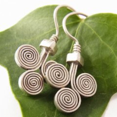 カレン族シルバーピアス（※訳アリ品）の画像