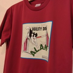 アジリTハードル飛んでる♡Tシャツの画像